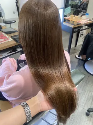 カラー ロング 速水 幾実のヘアスタイル