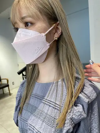 カラー 🎀ボブ+ハイトーン シュカ👶🏻のヘアスタイル
