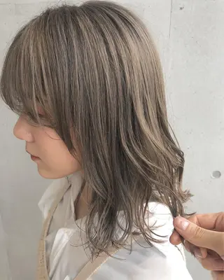 ショート カラー ☕️ベージュカラー 内藤光哉☕️のヘアスタイル