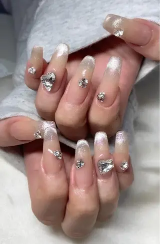 ネイル マツエク・マツパ アイブロウ Nail&eye Belire 新宿のネイルデザイン