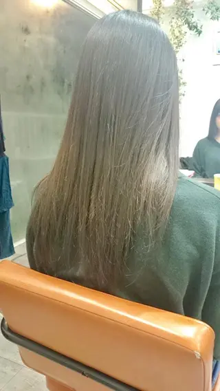 カラー yoshi ☆のヘアスタイル