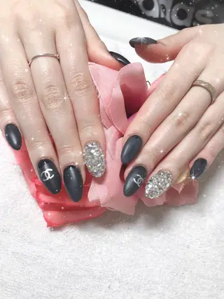 ミディアム ネイル 《LB》ラブリエ Nail&eyeのマツエク・マツパデザイン