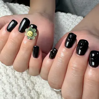 ネイル 新山 聖のネイルデザイン