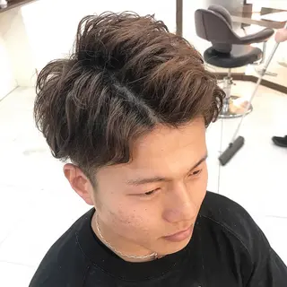 ショート カラー パーマ メンズ 🟦メンズパーマ🟦 横浜駅｜小上馬淳司のヘアスタイル