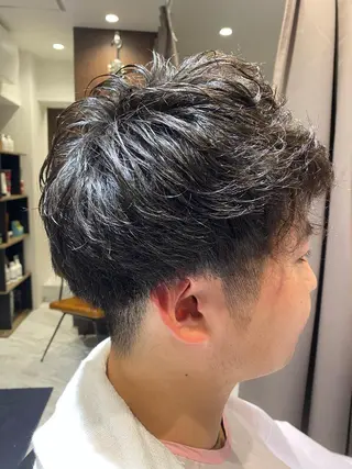 ショート パーマ 小野 大輔のヘアスタイル