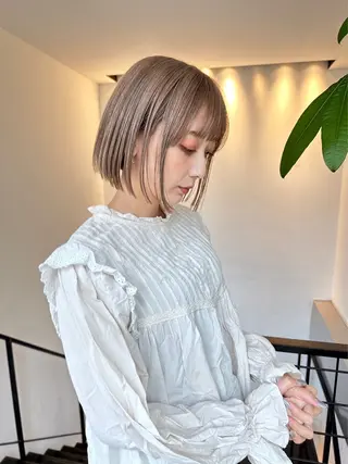 ショート カラー ヘアアレンジ lani ブリーチ /ダブルカラーのヘアスタイル