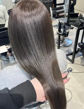 ロング カラー パーマ ヘアアレンジ 透明感/オリーブ/ グレージュ/YUKAのヘアスタイル