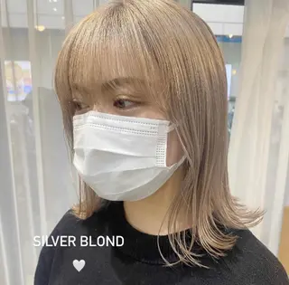 ミディアム カラー パーマ ヘアアレンジ ネイル マツエク・マツパ ハイトーン/透け感 カラー🎀真香のヘアスタイル