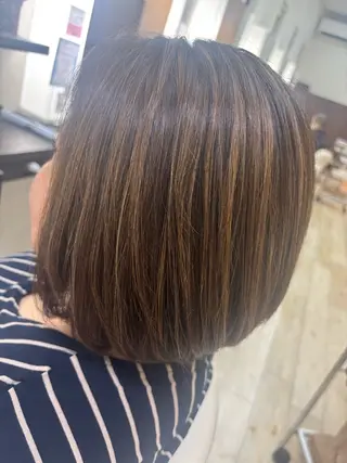 ショート カラー ルプラボウ 石黒よう子のヘアスタイル