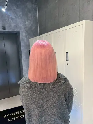 ミディアム カラー 🌈推し活ハイトーン 💫荒川結星のヘアスタイル