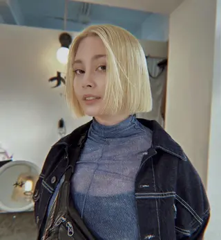 ショート 毛流れセンターパート Sakiのヘアスタイル