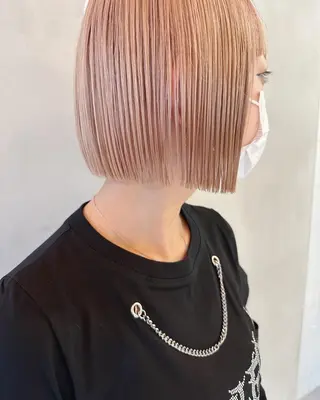 ショート カラー センターパート/ 暖色カラーayuのヘアスタイル