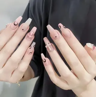 ネイル Queen's ゆなのネイルデザイン