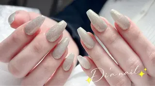 セミロング 戸井田 静香のネイルデザイン