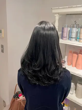 セミロング CreBiA🫧名駅 馬場のヘアスタイル