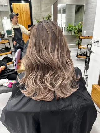 セミロング カラー welring hair salonのヘアスタイル