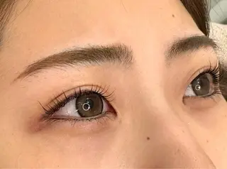 パーマ Emiy BeautyLushのマツエク・マツパデザイン