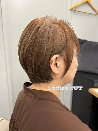 ショート カラー ヘアアレンジ 二ヶ月綺麗なデザイン カット/星野六三四のヘアスタイル