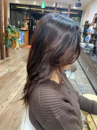 セミロング ヘアアレンジ イツキ🌕デザインカ ラー🥨髪質改善🫧のヘアスタイル