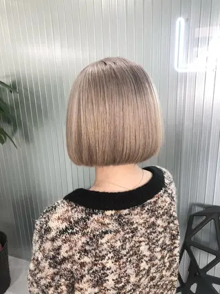ショート カラー LOOP hairのヘアスタイル