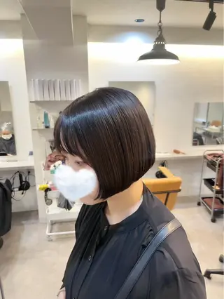 ショート emma/レイヤー/ 暖色カラーのヘアスタイル