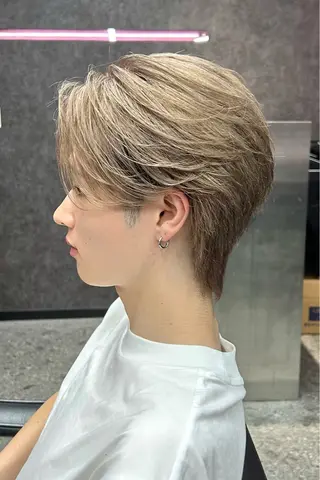 ショート カラー メンズ メンズスタイリスト 前田雄輝のヘアスタイル