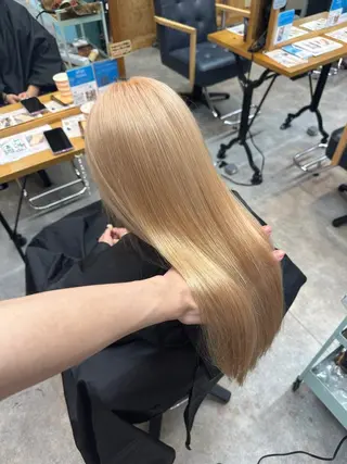 ロング 🍀ブリーチ屋さん/ ダブルカラー・あずみのヘアスタイル