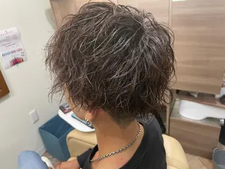 カラー パーマ 寺本 早希のヘアスタイル