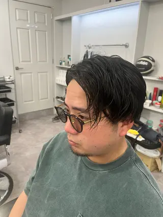 ミディアム 💈FADE &LINE安達のヘアスタイル