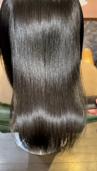 セミロング 髪質改善縮毛矯正 専門店のヘアスタイル