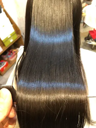 カラー mu-t colorのヘアスタイル