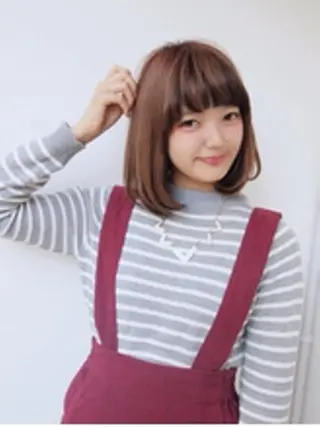 ミディアム ヘアリゾートA i 秋葉原店のヘアスタイル