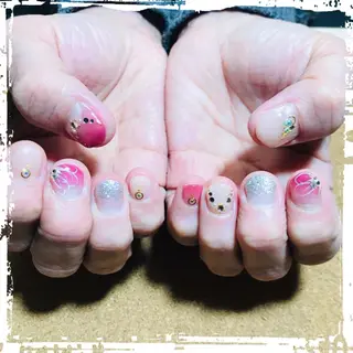 ネイル ECLAT エクラ所属・寺山 千鶴のネイルデザイン