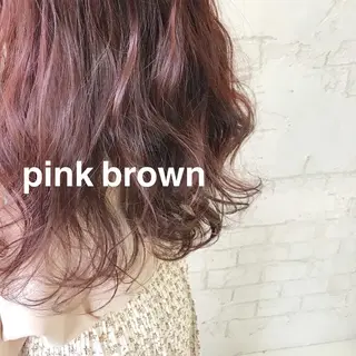 ロング カラー オリーブ/アッシュ やわらか透明感カラーのヘアスタイル