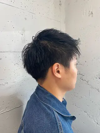 ショート メンズ 白髪ボカシカラー /骨格に合わせカットのヘアスタイル