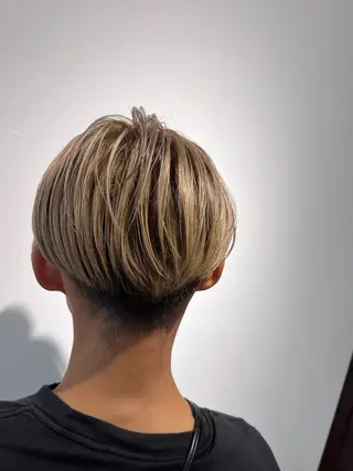 カラー 篠原 海のヘアスタイル