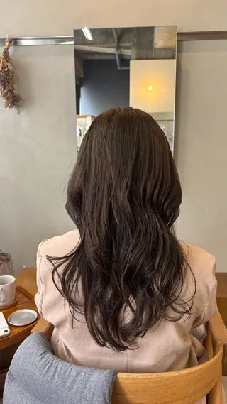 ショート カラー Asumi/丸の内 /ブリーチ/花屋併設のヘアスタイル