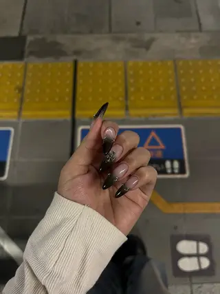 ネイル 浅野 優衣のネイルデザイン