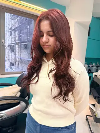 セミロング Misaki/ レイヤー/ウルフのヘアスタイル