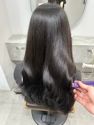 ロング カラー シガ ミクトのヘアスタイル