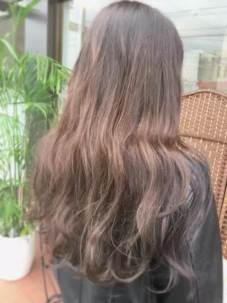 ロング メンズスタイル バレイヤージュ　齋藤のヘアスタイル