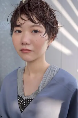 ショート カラー パーマ AND THE BRICKS北川珠紀の眉毛・アイブロウイメージ