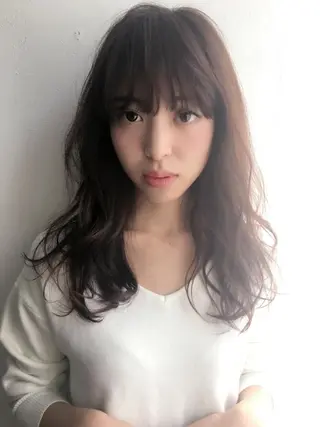 セミロング カラー 安村 美奈のヘアスタイル