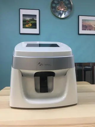 ネイル 坪野 めぐみのネイルデザイン