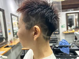ショート ハイトーン特化⭐️ 飯田大樹のヘアスタイル