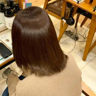 カラー 新原 陽那のヘアスタイル