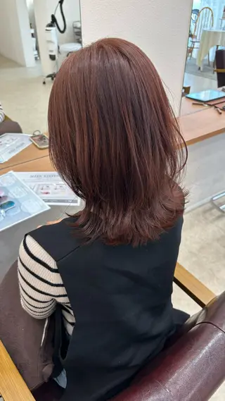 セミロング カラー ヘアアレンジ 能勢 莉里花のヘアスタイル