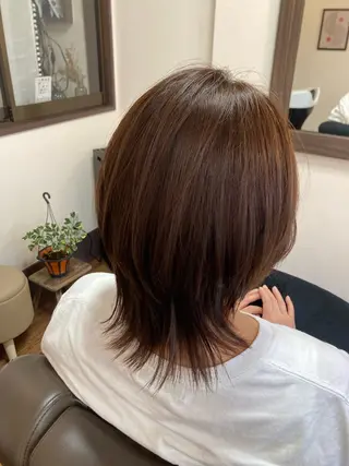 ミディアム 池岡 洋子のヘアスタイル