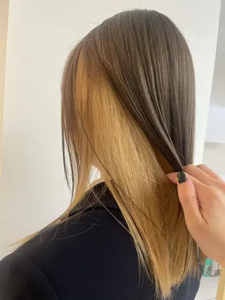 セミロング カラー 福田千尋/インナー カラー/縮毛矯正のヘアスタイル