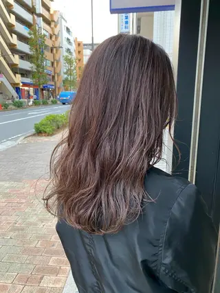 ロング カラー サプリームヘア 飯田みち瑠のヘアスタイル